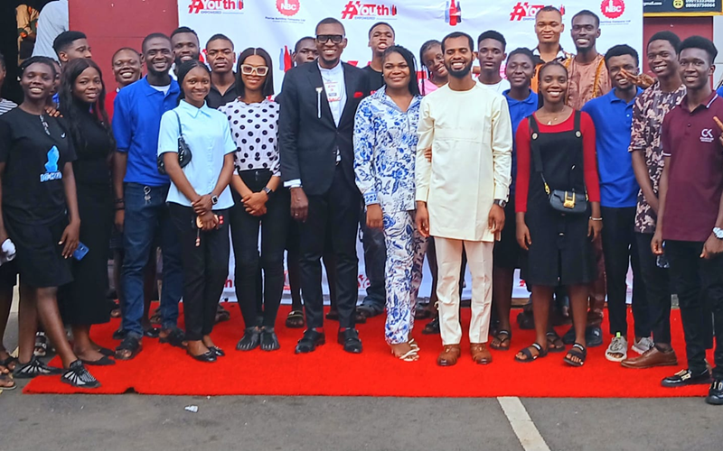 ICE HUB - school image