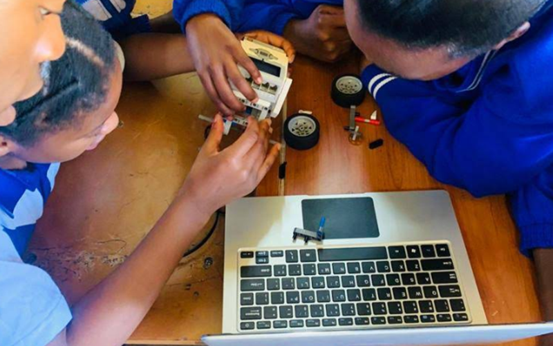 AfricaKidsCode - school image